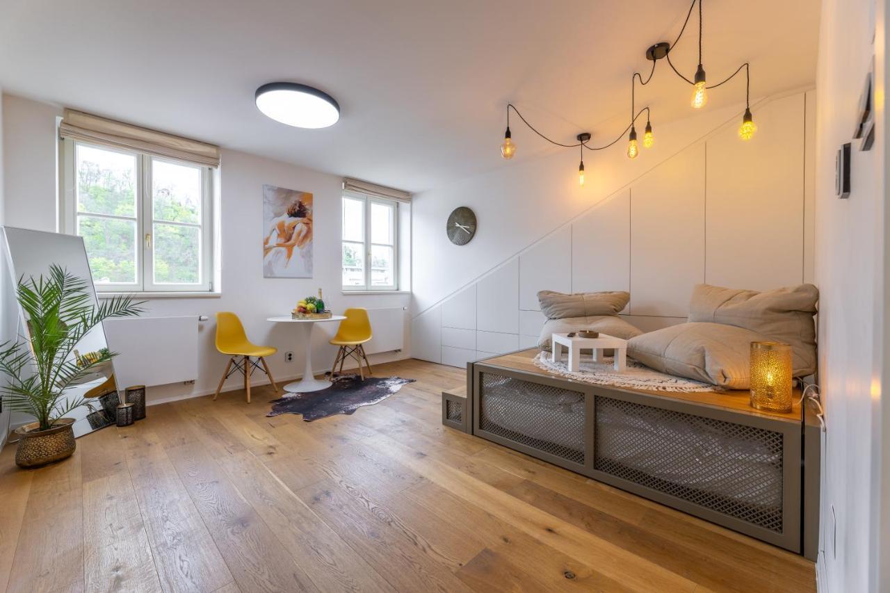 Luxurious, Charming Studio Perfect For Couples Prag Eksteriør billede