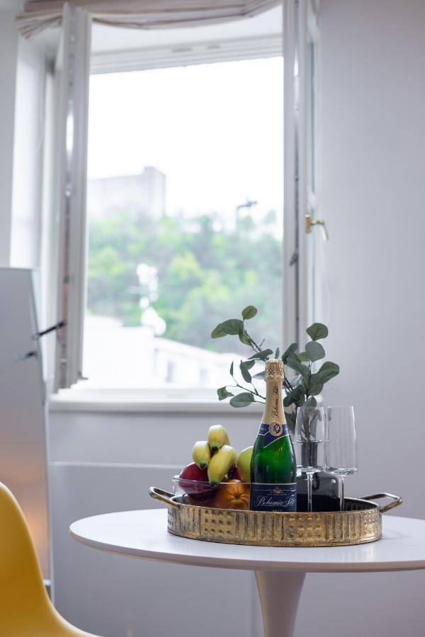 Luxurious, Charming Studio Perfect For Couples Prag Eksteriør billede