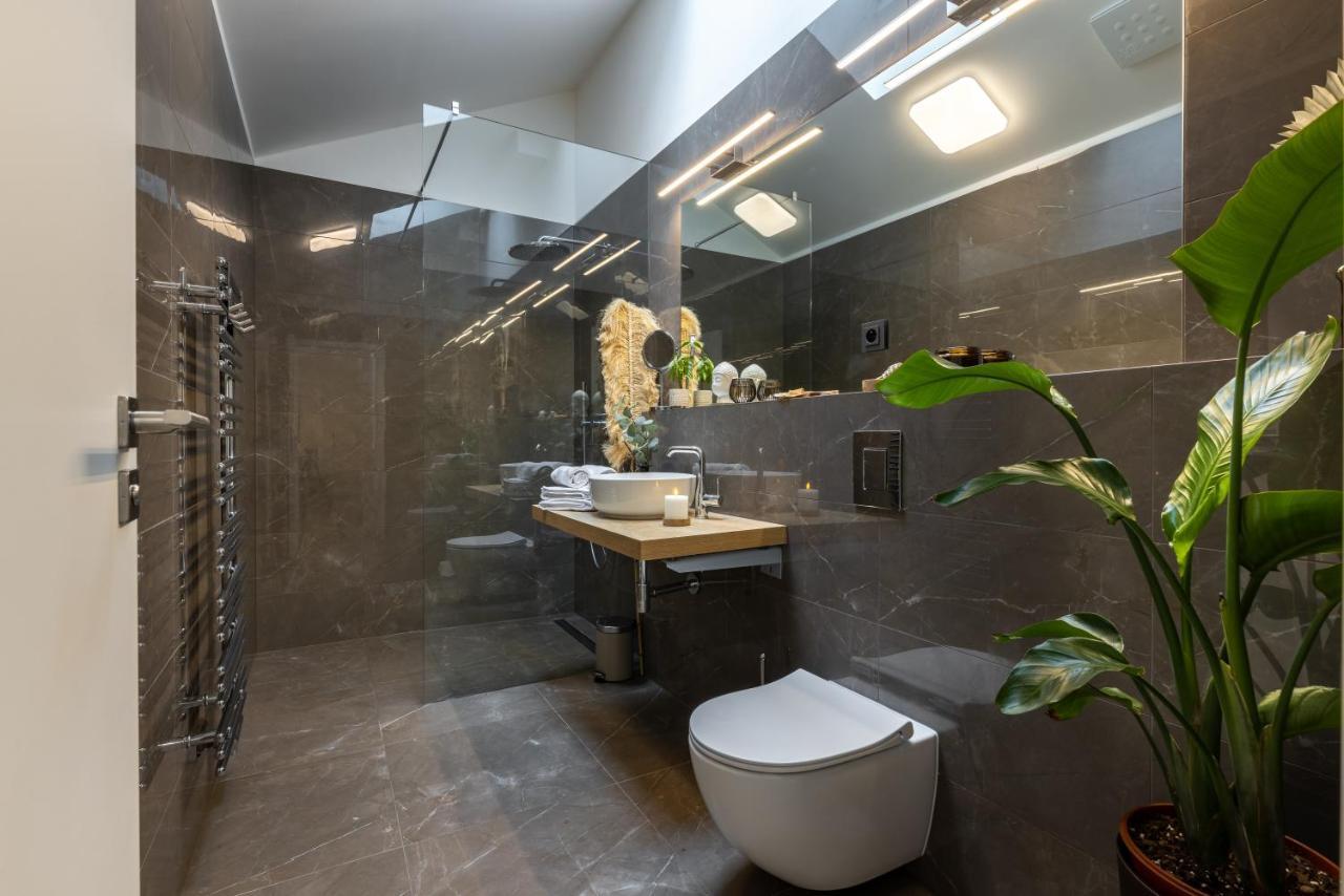 Luxurious, Charming Studio Perfect For Couples Prag Eksteriør billede
